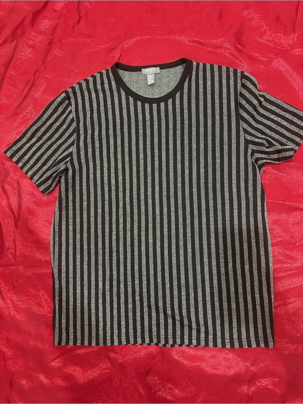 Forever 21 woman’s Black & Gray Vertical Stripe Crew Tee